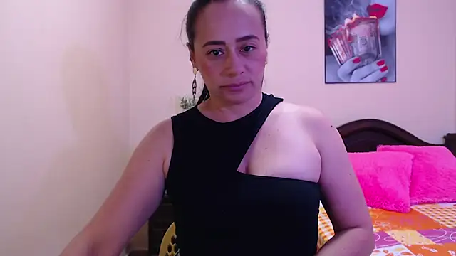 sara florez1 online show from October 2025 11:22:02 AM