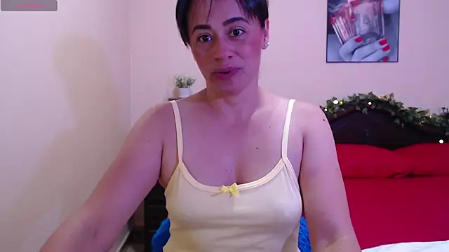 sara florez1 online show from December 2025 12:00:01 PM