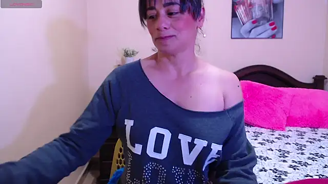 sara florez1 online show from November 2025 12:06:01 PM