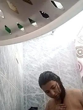 Naomy veracruz  online show from April 2026 11:06:01 AM