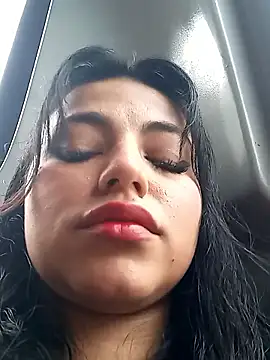 Snapshot of Naomy_veracruz_ chatting on November 2025 02:21:01 PM Naomy veracruz online show from November 2025 02:21:01 PM