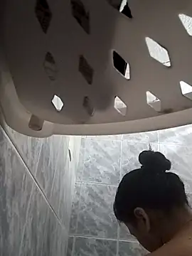 Naomy veracruz  online show from December 2025 10:07:02 AM