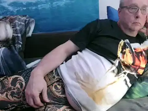 Manfred1012 online show from February 2025 06:28:01 PM