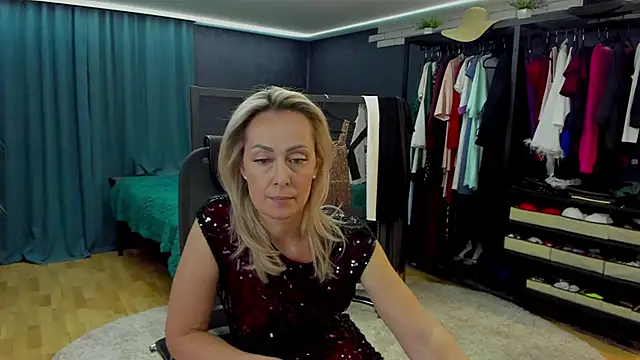 Julia Cherry  online show from March 2026 03:12:01 PM