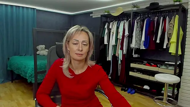 Snapshot of Julia_Cherry_ chatting on November 2025 01:59:01 PM Julia Cherry online show from November 2025 01:59:01 PM