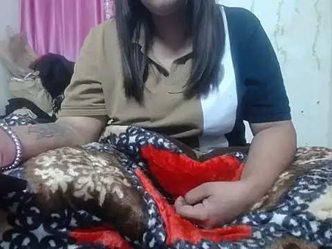 Hawt Shreya online show from December 2024 12:54:01 AM