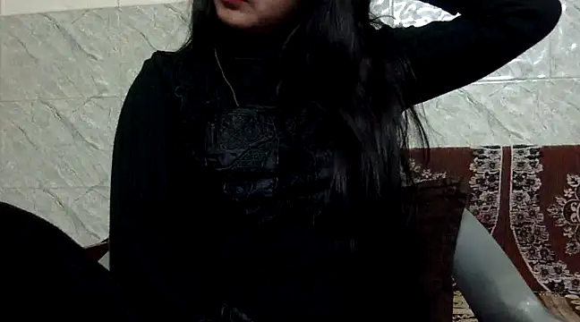 Hawt Shreya online show from February 2025 04:54:01 PM