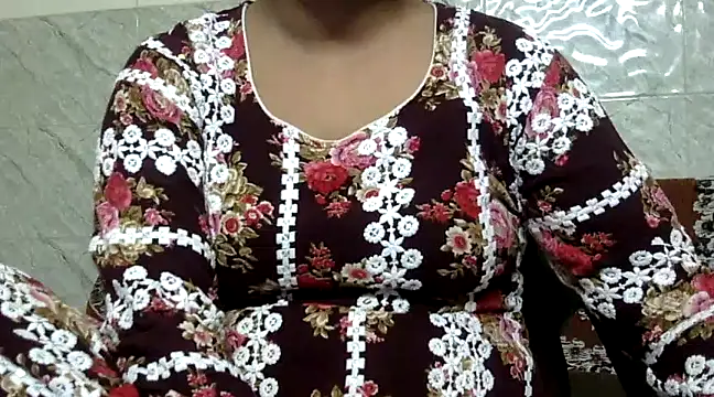 Hawt Shreya online show from March 2025 08:15:02 PM