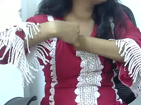 Hawt Shreya online show from September 2025 04:40:02 PM