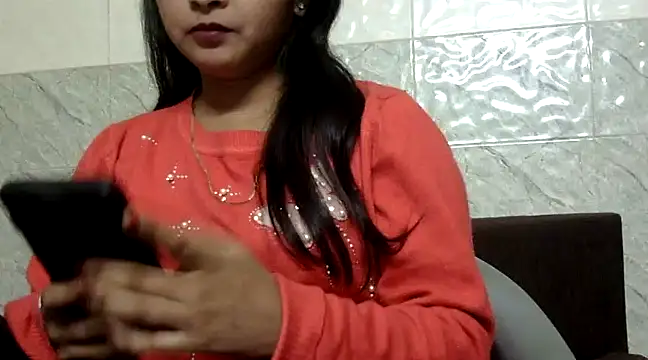Hawt Shreya online show from February 2025 07:56:01 PM