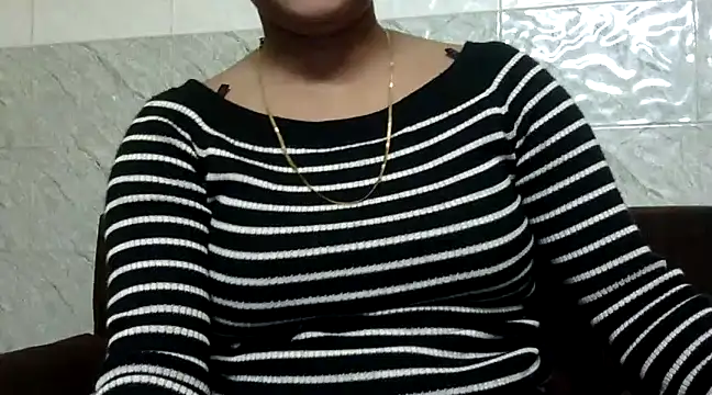 Hawt Shreya online show from February 2025 07:23:01 PM