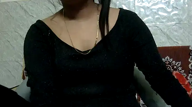 Hawt Shreya online show from February 2025 08:47:02 PM