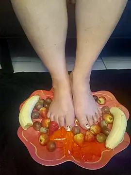 Scarlett45  online show from April 2026 10:23:02 PM