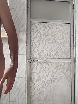 surabhi09 online show from November 2025 03:39:02 AM