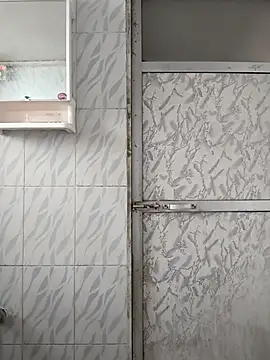 surabhi09 online show from October 2025 08:02:02 AM