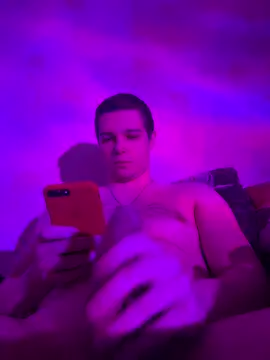 Snapshot of 1CandyBoy chatting on December 2024 01:17:02 PM 1CandyBoy online show from December 2024 01:17:02 PM