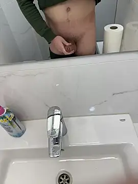 Snapshot of 1CandyBoy chatting on February 2025 11:32:02 AM 1CandyBoy online show from February 2025 11:32:02 AM