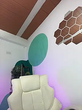 Snapshot of LollaByer chatting on November 2025 09:07:01 PM LollaByer online show from November 2025 09:07:01 PM