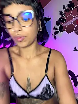 Snapshot of LollaByer chatting on October 2025 09:59:02 PM LollaByer online show from October 2025 09:59:02 PM