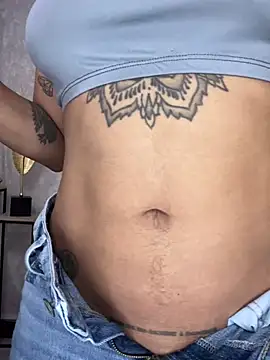 Snapshot of LollaByer chatting on March 2025 10:44:01 PM LollaByer online show from March 2025 10:44:01 PM