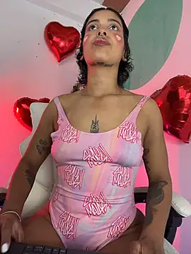 LollaByer online show from February 2026 09:21:01 PM