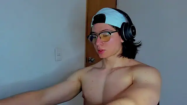 AngelBennet  online show from November 2025 10:24:02 PM