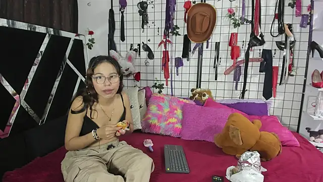 thedream girls online show from May 2026 12:55:01 PM
