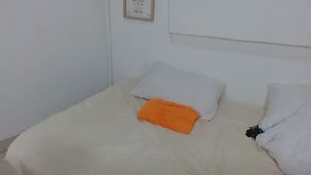 Snapshot of Rachell_28 chatting on December 2024 10:15:02 PM Rachell 28 online show from December 2024 10:15:02 PM