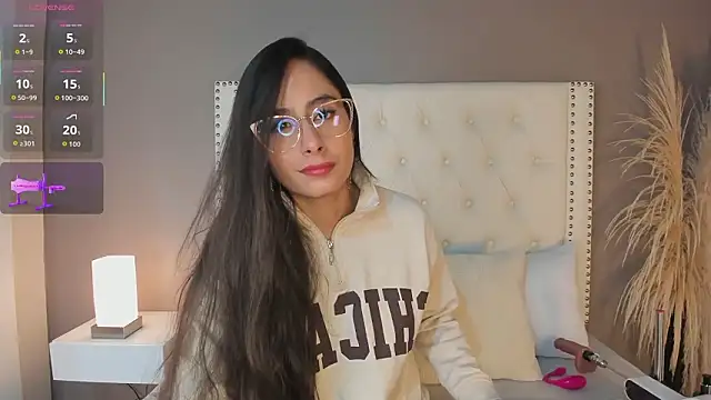 Snapshot of Julia_Martinez_ chatting on February 2026 11:31:01 AM Julia Martinez online show from February 2026 11:31:01 AM