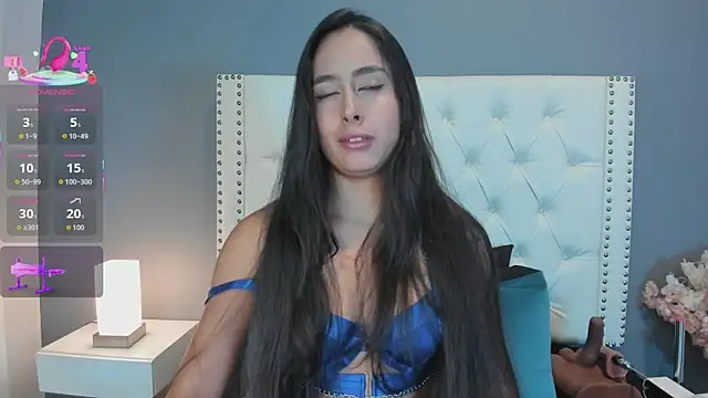 Julia Martinez  online show from September 2025 11:44:02 AM
