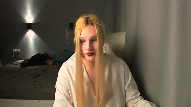 Kleo Godde online show from November 2025 09:29:01 PM