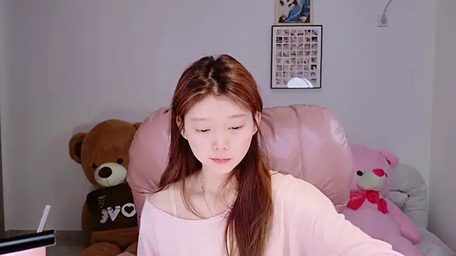 yangyang-1115 online show from April 2026 05:57:02 AM