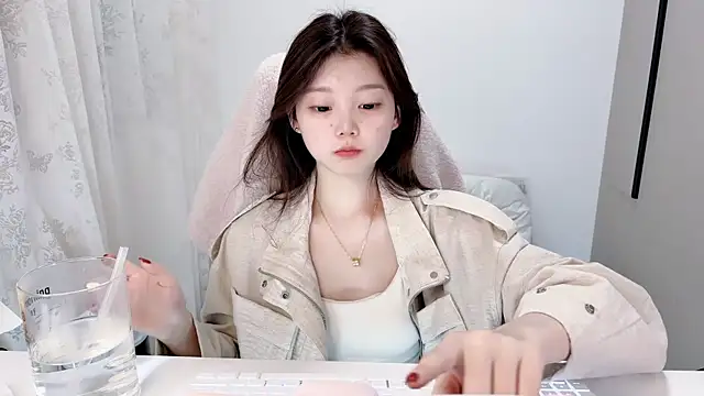 yangyang-1115 online show from November 2025 05:33:01 AM