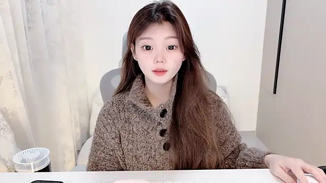 yangyang-1115 online show from November 2025 05:02:01 AM