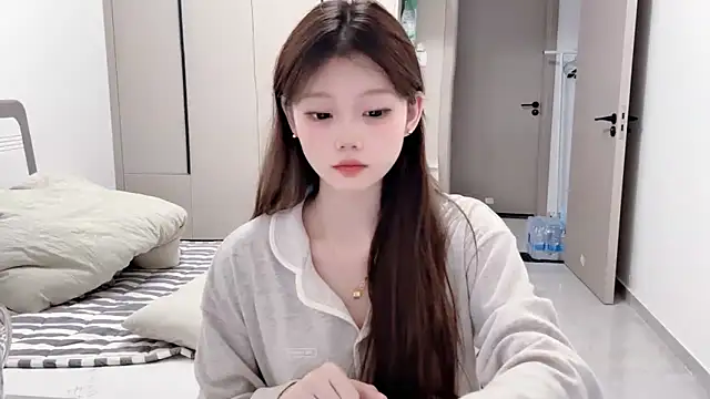 yangyang-1115 online show from September 2025 01:09:02 PM