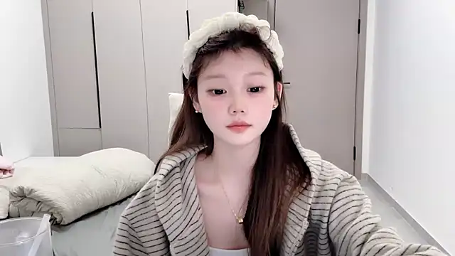 yangyang-1115 online show from October 2025 09:22:02 AM