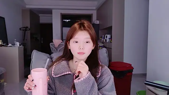 Snapshot of yangyang-1115 chatting on February 2026 01:19:02 PM yangyang-1115 online show from February 2026 01:19:02 PM