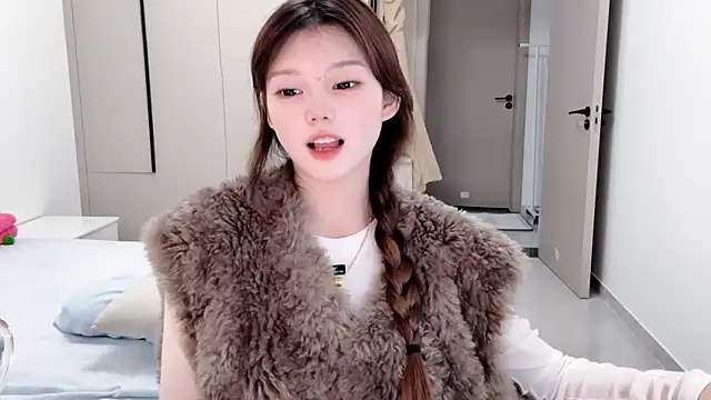 yangyang-1115 online show from October 2025 04:06:01 PM