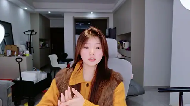 Snapshot of yangyang-1115 chatting on December 2025 05:43:01 AM yangyang-1115 online show from December 2025 05:43:01 AM