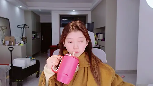 Snapshot of yangyang-1115 chatting on December 2025 04:12:02 AM yangyang-1115 online show from December 2025 04:12:02 AM