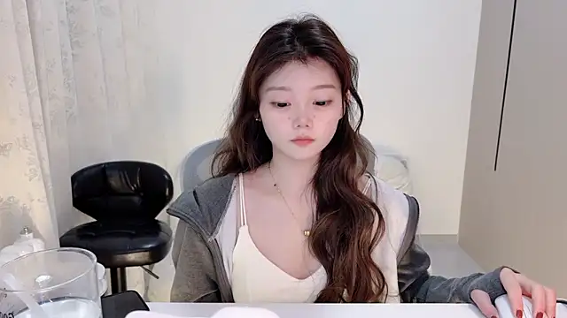 yangyang-1115 online show from November 2025 03:54:01 AM