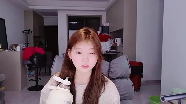 Snapshot of yangyang-1115 chatting on February 2026 02:28:01 PM yangyang-1115 online show from February 2026 02:28:01 PM