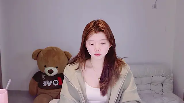 Snapshot of yangyang-1115 chatting on February 2026 05:40:02 AM yangyang-1115 online show from February 2026 05:40:02 AM