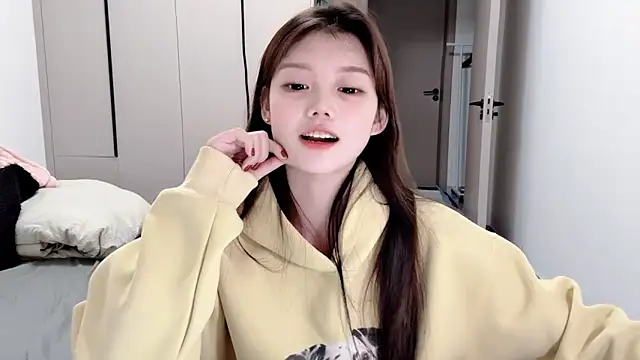 yangyang-1115 online show from October 2025 04:42:02 PM