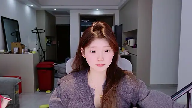 yangyang-1115 online show from December 2025 05:44:01 AM