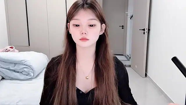 yangyang-1115 online show from November 2025 05:47:02 AM