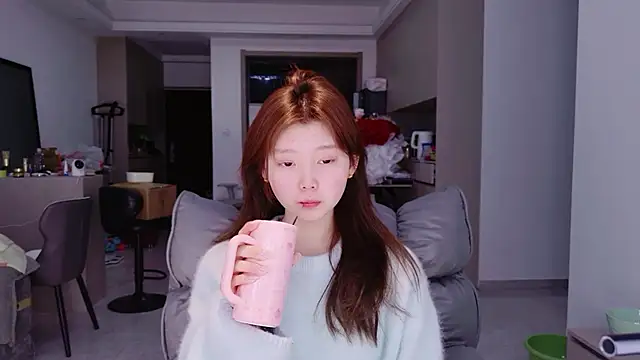 Snapshot of yangyang-1115 chatting on February 2026 02:37:02 PM yangyang-1115 online show from February 2026 02:37:02 PM