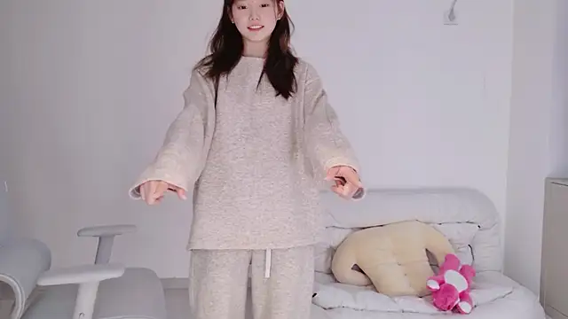 Snapshot of yangyang-1115 chatting on February 2026 01:00:01 PM yangyang-1115 online show from February 2026 01:00:01 PM