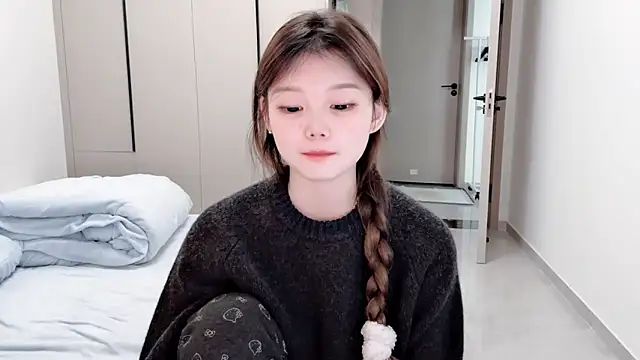 yangyang-1115 online show from November 2025 04:28:02 AM