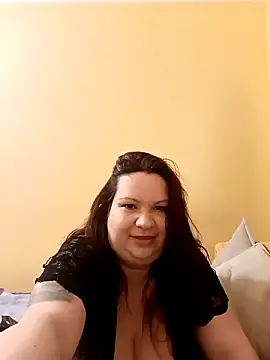 Szilvi93 online show from April 2026 05:03:02 AM